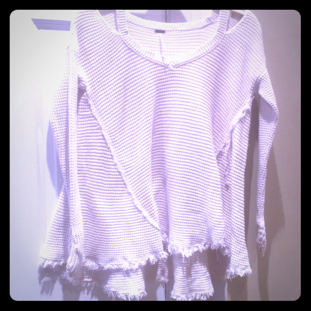 Free People Cream open shoulder V Neck Sweater!